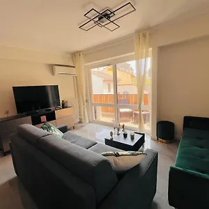 appartement-45m2-centre-cannes-refait-neuf.fr-provencehotel.com/