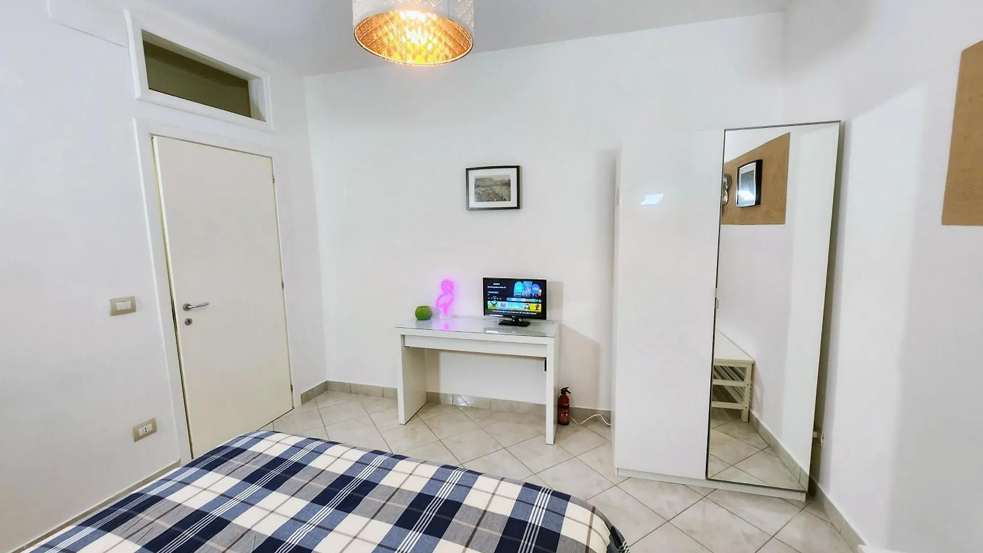 Arco Alto Apartment Bari 0*,  Italien